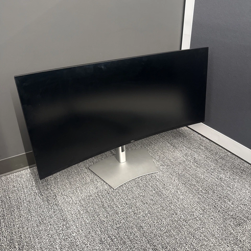 Dell UltraSharp U4025QW 39.7" 21:9 WUHD 120Hz Curved Thunderbolt Hub IPS Monitor - Image 2 of 4