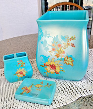 J Queen New York Key Largo Ceramic Bathroom Set Basket Toothbrush  Soap Holder