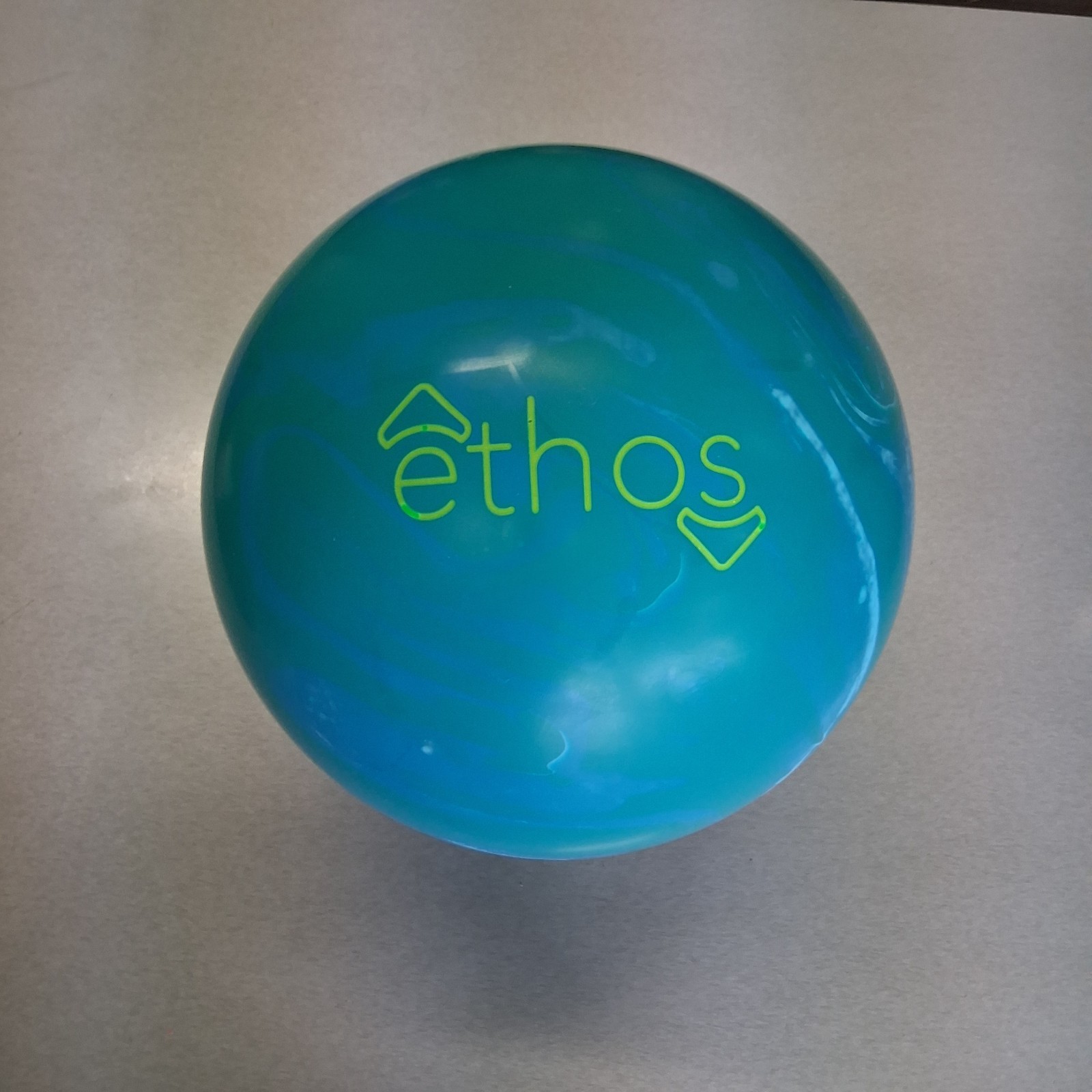 Brunswick Ethos Solid  BOWLING BALL  12 lb. NEW IN BOX #304