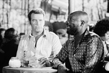 James Garner As Jim Rockford, Isaac Hayes On The Rockford Files 1977 TV PHOTO