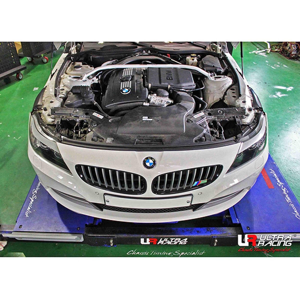 BMW E89 Z4 3.0TT 3.5 35is 2009-2016 ULTRA RACING 2 POINT FRONT