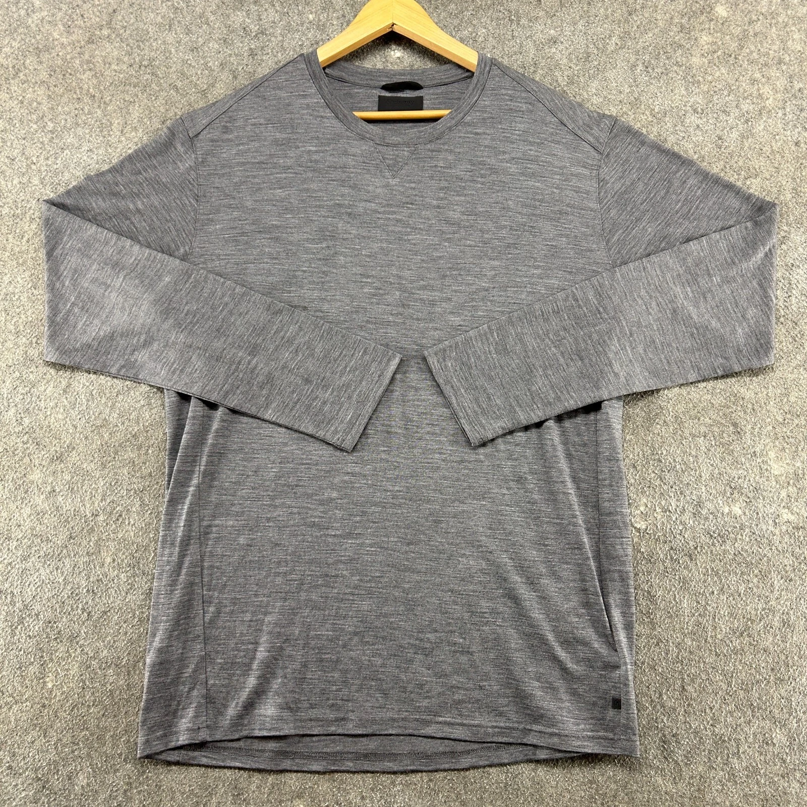 Alchemy Shirt Mens XL Grey Long Sleeve Baselayer Merino Layer Crew Neck Camping