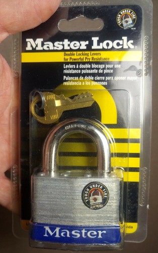 Vintage 1998 5D Master Lock 2 Key Double Locking Levers Pry Resistance Padlock - Picture 2 of 8