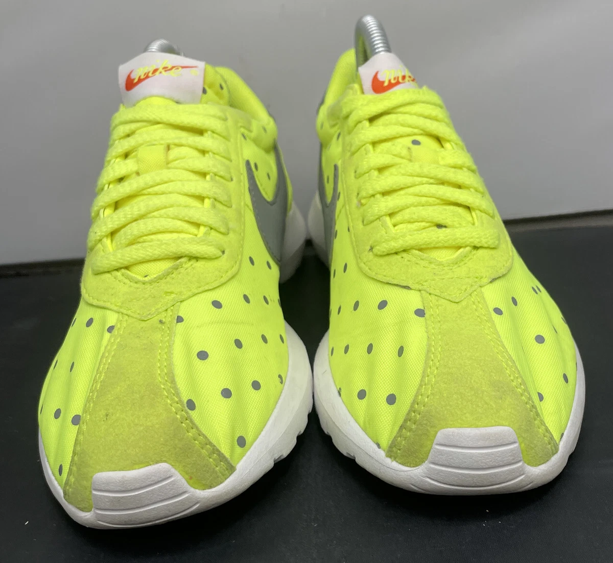 Nike Running 810861 Rare Yellow Dots Lifestyle Shoes Womens Size 7