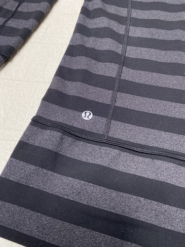 Lululemon Stride Jacke Damen 6 schwarz grau gestreift Hoodie Daumenlöcher durchgehender Reißverschluss - Bild 12 von 12