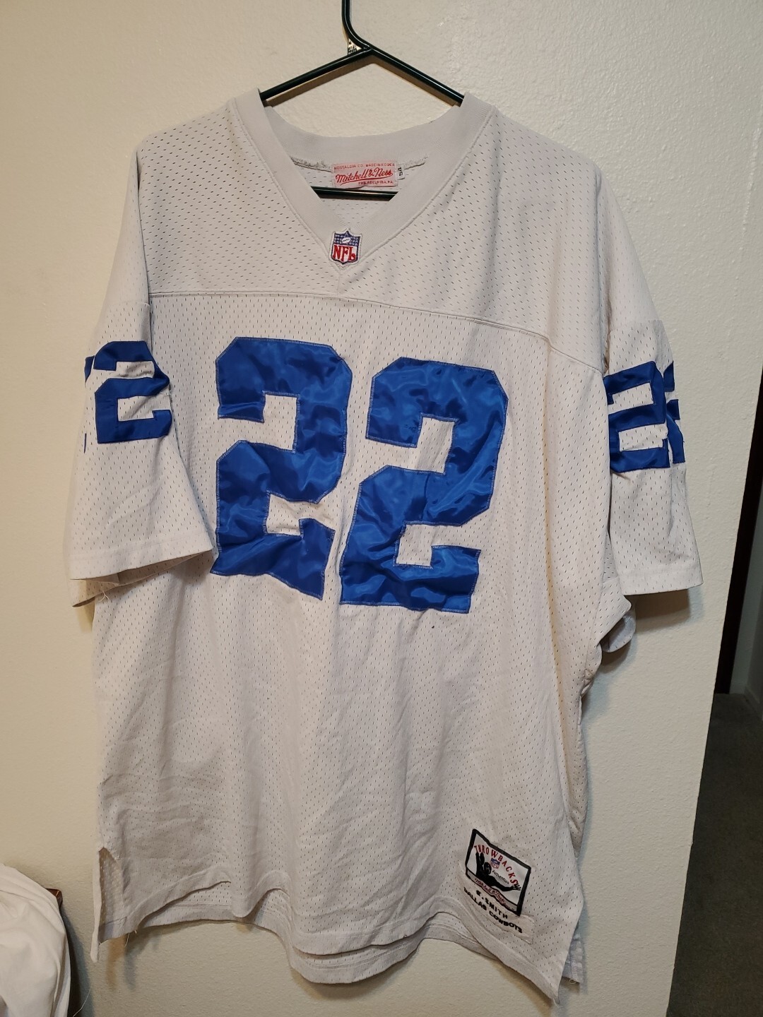 Picture 1 of 10