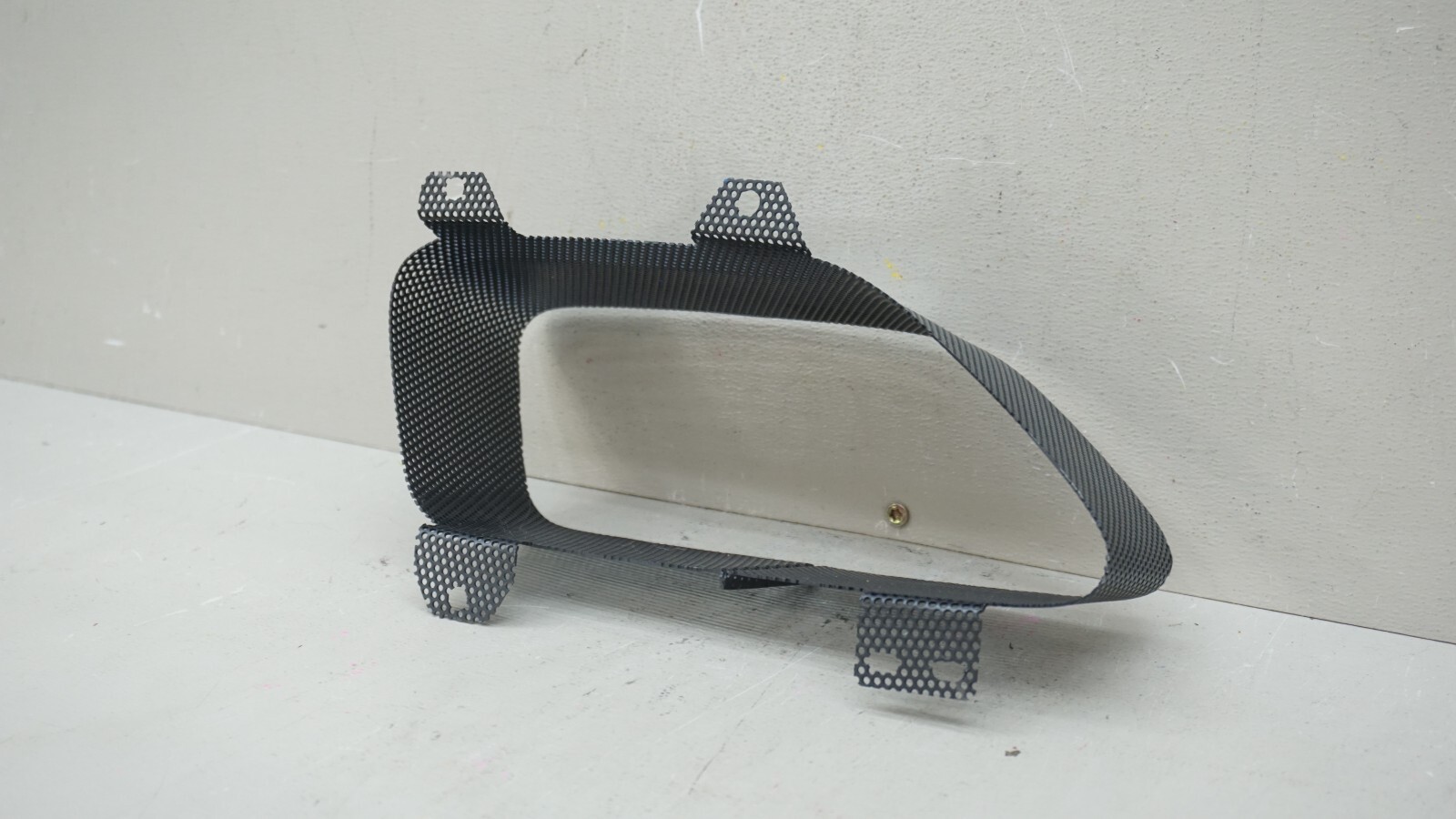 2012-2014 MCLAREN MP4-12C REAR RIGHT SIDE EXHAUST MUFFLER TIP INSULATION OEM