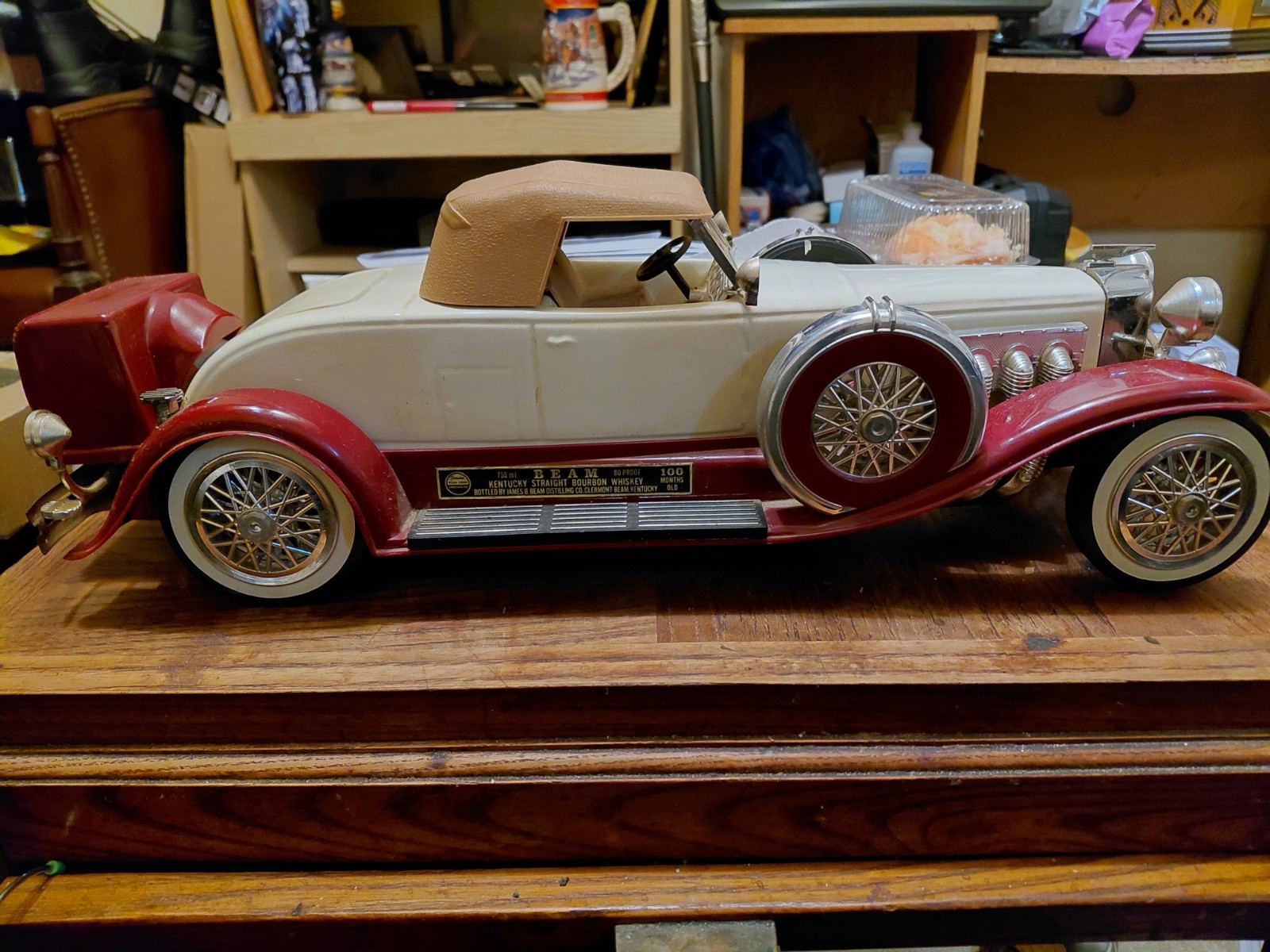 JIM BEAM 35' Deusenberg Decanter  Cream and Maroon Color. SEAL UNBROKEN.