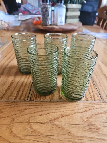Vintage Anchor Hocking Juice  Glasses. Avocado Green. Set of 5,  4" tall