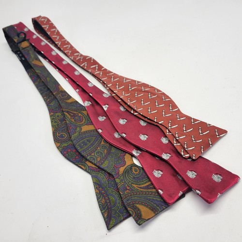 Lot of 3 Bow Tie Bowtie Pocket Knife Santa Claus Paisley Saddlebred - Picture 6 of 14