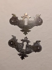 2 Chippendale Cabinet Door Drawer Horizontal Keyhole Escutcheon 