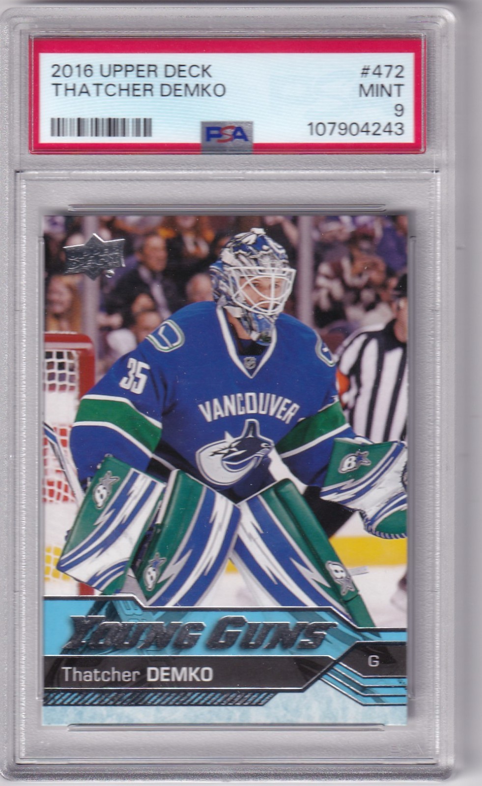 2016-17 Upper Deck #472 Thatcher Demko Young Guns RC PSA 9 Canucks