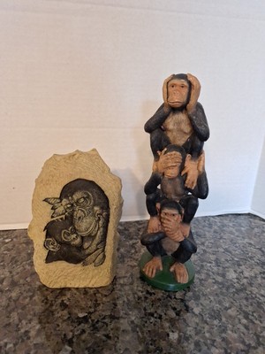Collek See No Evil Hear No Evil Speak No Evil Totem Pole 9'' & stone monkey