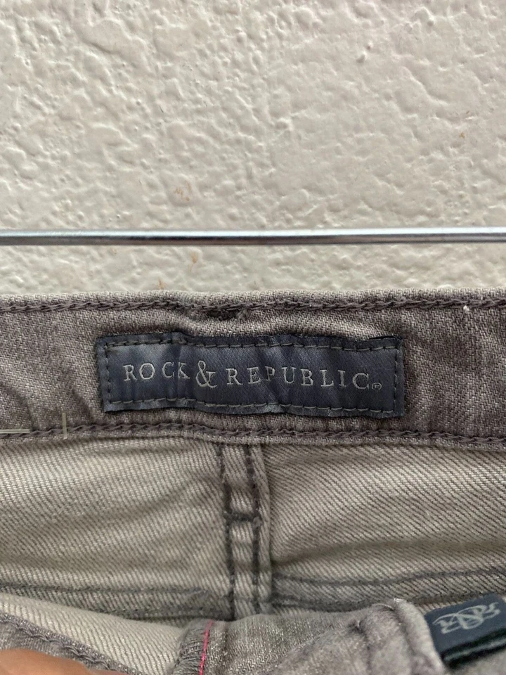 Pantalones Cortos De Colección Y2K Rock & Republic Pixie Tachonados Bolsillos con Cremallera Dobladillo Crudo Denim 14 Gris Foto 4 de 4