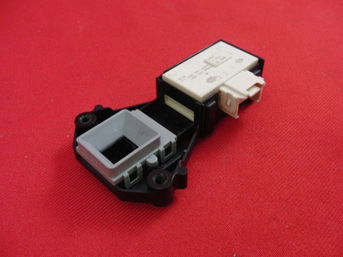 Türverriegelung Türschloss Waschmaschine Bauknecht Whirlpool DM569