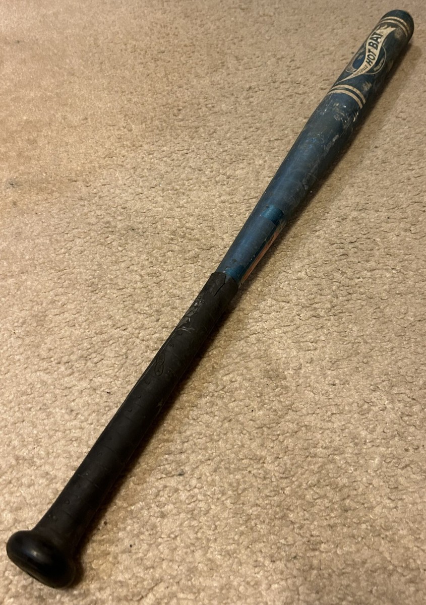 Vintage 1970's Louisville Hot Bat 700 Hillerich & Bradsby Co