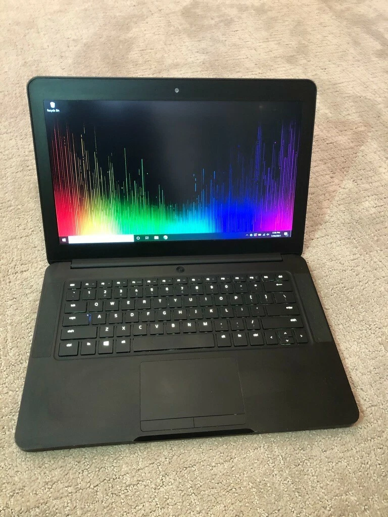 Razer Blade 14 (gtx 1060, Intel Core i7 (7th Gen) 2.8GHz, 512GB