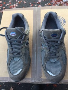 new balance mr2002cu