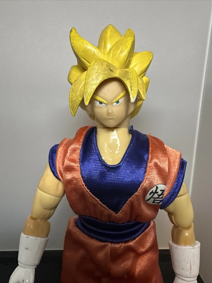 Figura de acción de tela vintage IRWIN Dragon Ball Z 12" Super Saiyan Goku Foto 4 de 4