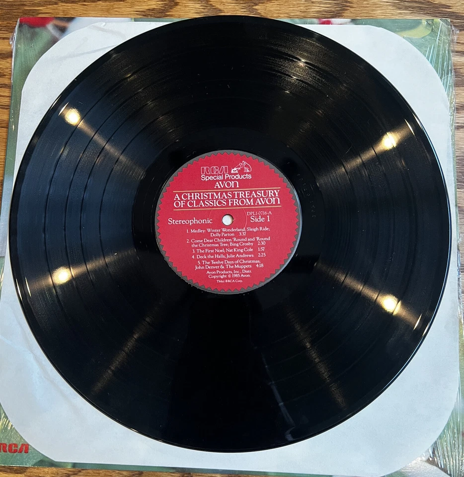 A Christmas Treasury of Classics from Avon, Music, Vinyl Record - Image 3 of 4