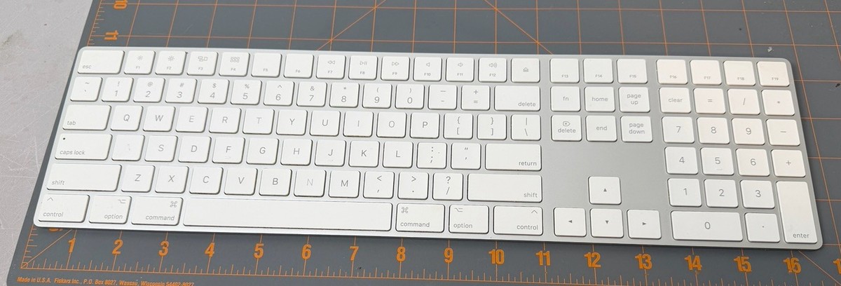 Apple Magic Keyboard with Numeric Keypad Model A1843 Wireless | eBay