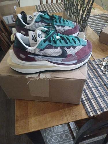 Nike Sacai Vapor Waffle Villian Red Size 8