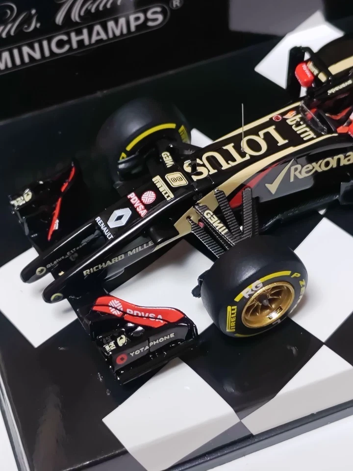 PMA 1/43 Lotus Renault E22 #8 R. Grosjean 2014 modello in resina nuovo - Immagine 2 di 4