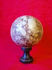 Boule d'escalier en marbre