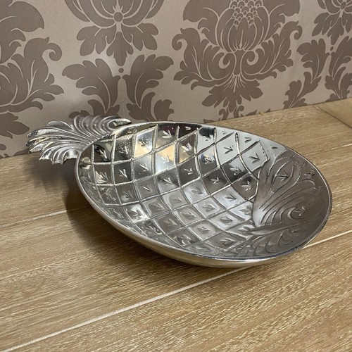 Decorative 20cm Silver Plated Metal Pineapple Trinket Tray Jewellery Dish Gift - Picture 2 of 9