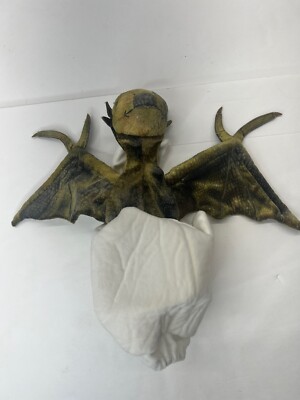 Wizarding World Harry Potter Universal Norbert Hatching Dragon Egg Hand Puppet