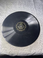 VICTOR Record 78 rpm 22689 I WANNA SING ABOUT YOU / NOW YOURE IN MY ARMS