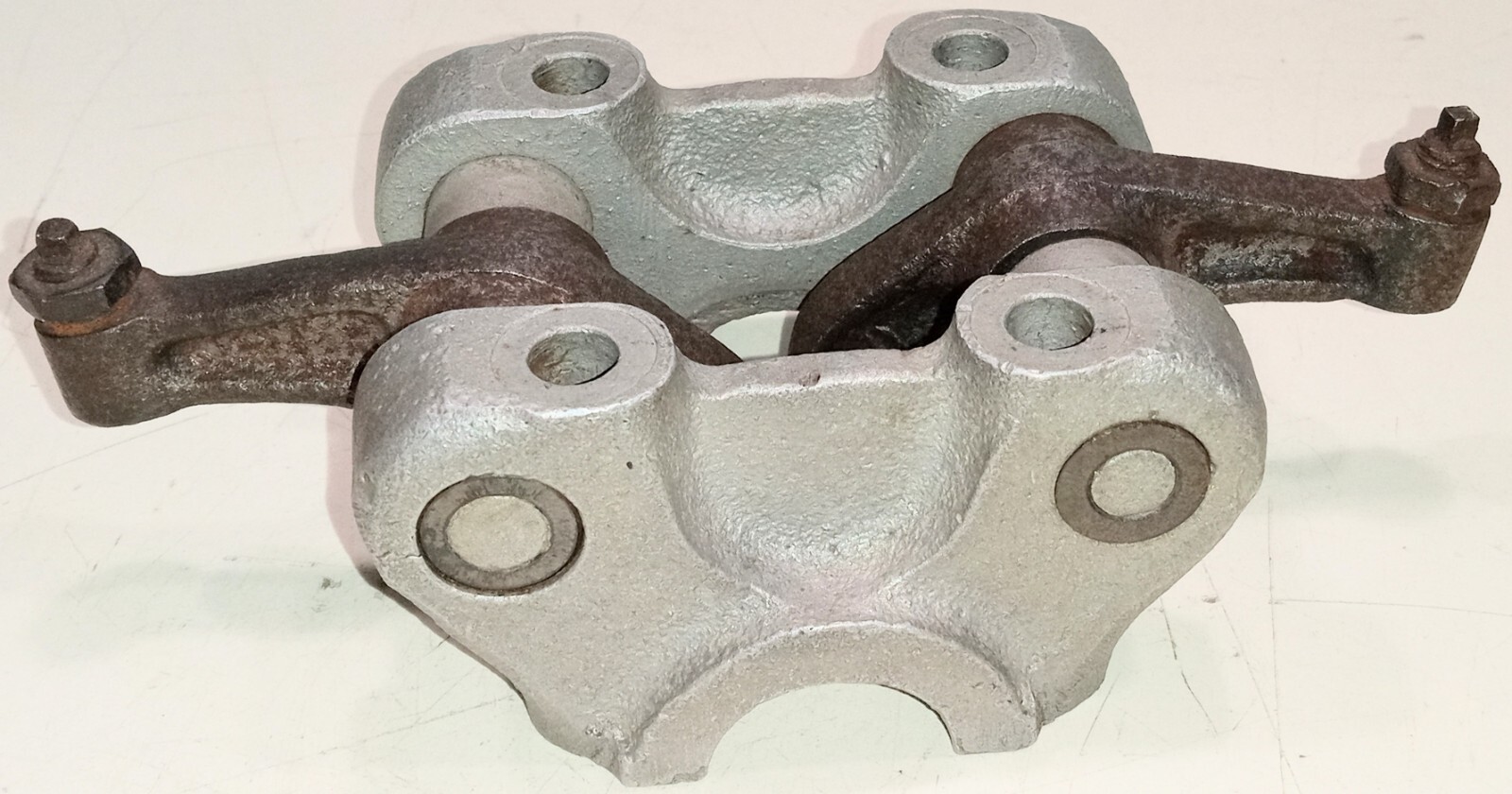Ferrari 250 Engine Cylinder Head Camshaft Journal Cap Rocker Arm Assembly_OE