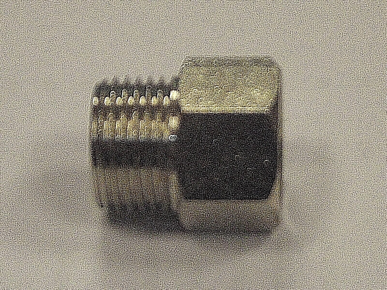22mm x 1.5mm Male Thread x 1/2 BSP Female Adaptor, In nickel plated Brass