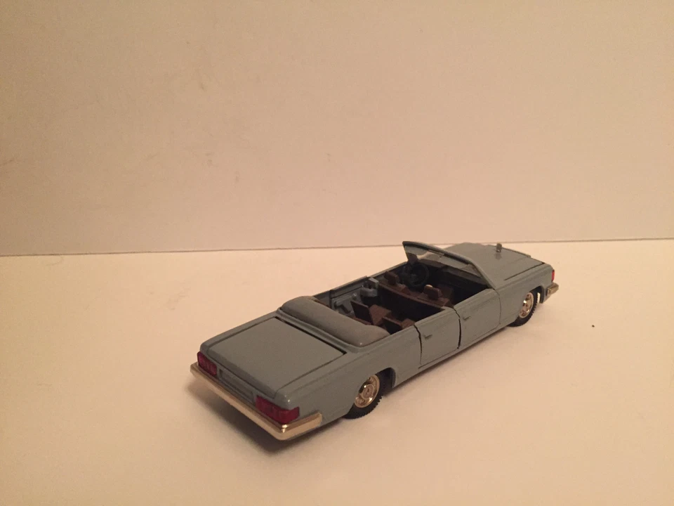 1/43 URSS Parade Limusina ZIL-115 Cabriolet  Foto 4 de 4