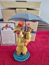 Disney Pooh and friends figurines Your Smile is my umbrella