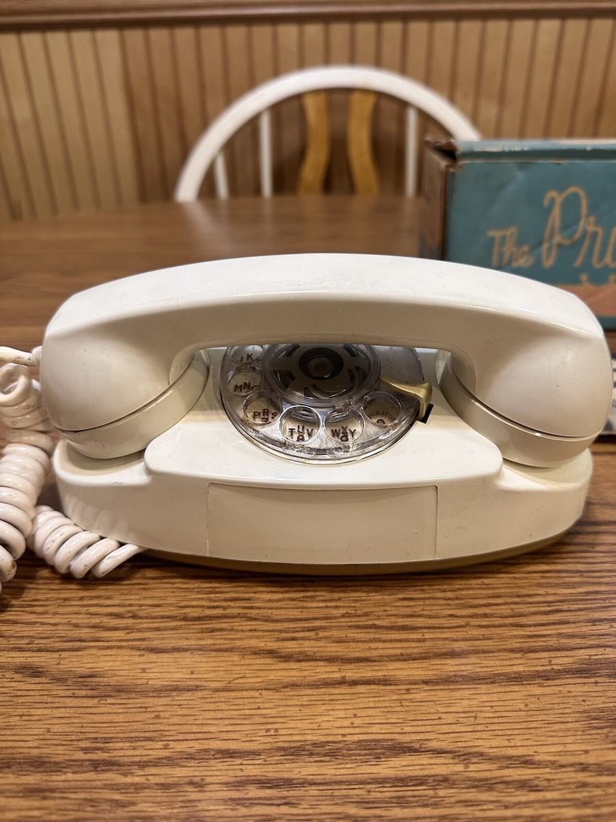 Vintage 60s Rotary Phone 702B “The Princess” Bell System White