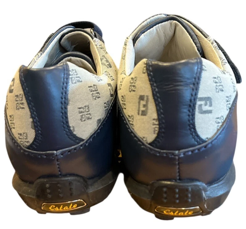 Zapato de golf FootJoy para mujer 7,5 Wide Estate Collection 99319 gris y negro sin clavos Foto 2 de 4