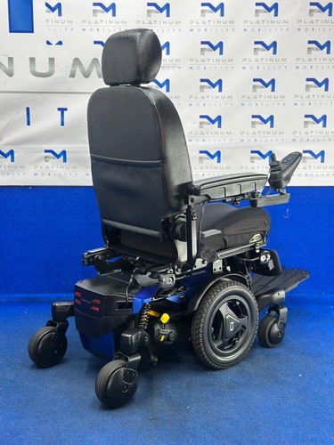Quantum Edge 3 Stretto Powerchair – 4mph, Compact Electric Wheelchair (1198) - Picture 5 of 8