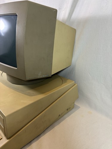 Olivetti L1 M20 - Micro-ordinateur Vintage (1980s) - Photo 12 sur 14