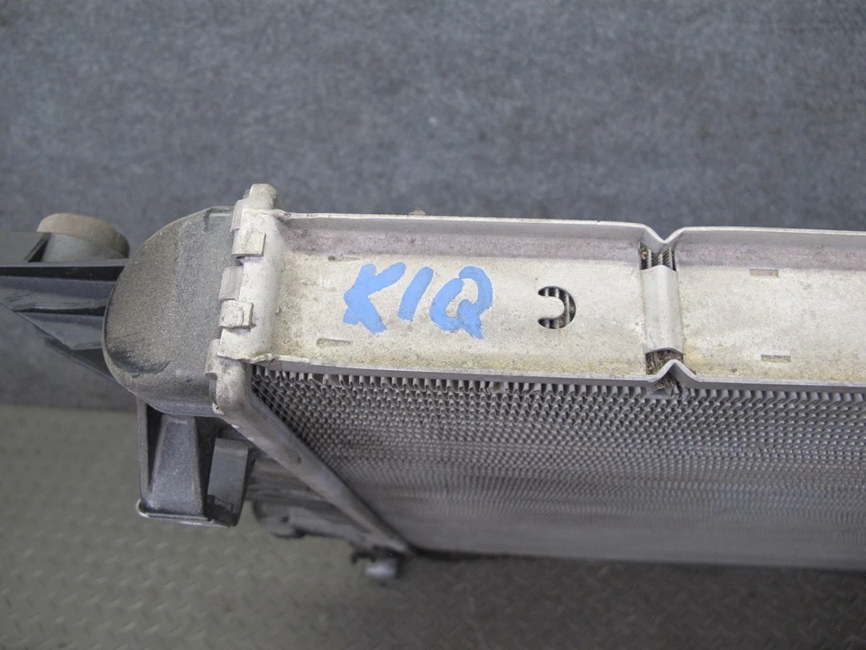 Radiador de refrigeración del motor Infiniti QX56 QX80 2011-2020 5,6 L V8 Foto 2 de 4