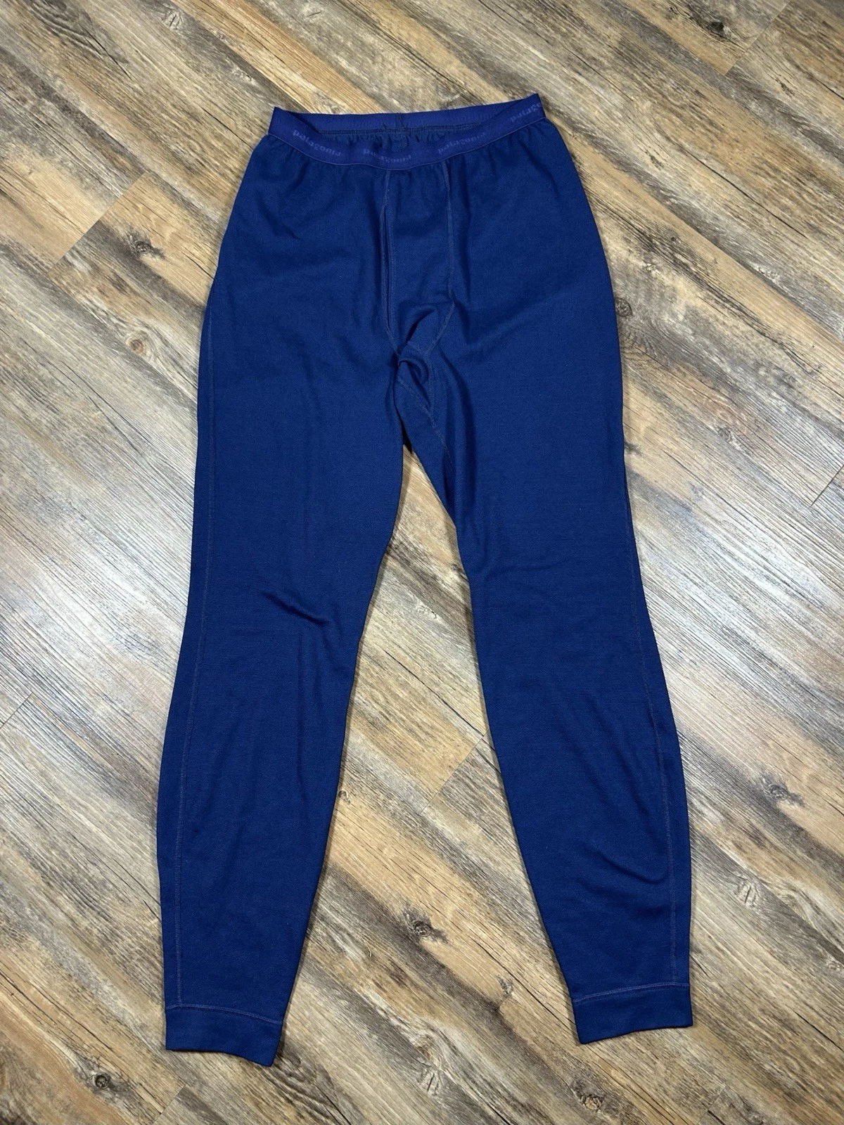 Patagonia Capilene Midweight Bottoms Men's L Pants Base Layer Thermal USA Made
Opens in a new window