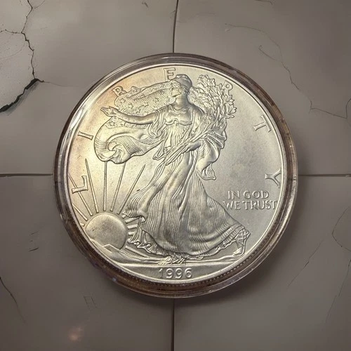 🦅 1996 American Silver Eagle – 1 oz .999 Fine Silver – Key Date 🦅