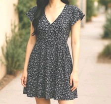 URBAN OUTFITTERS CARBON FLORAL CAP SLEEVE DRESS ELASTIC WAISTBAND SIZE L