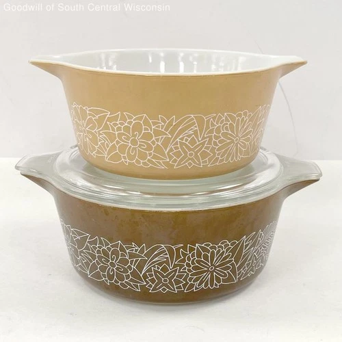 New ListingVintage Pyrex Glass Round Casserole Dishes 2 Pc. Set Woodland Brown Pattern