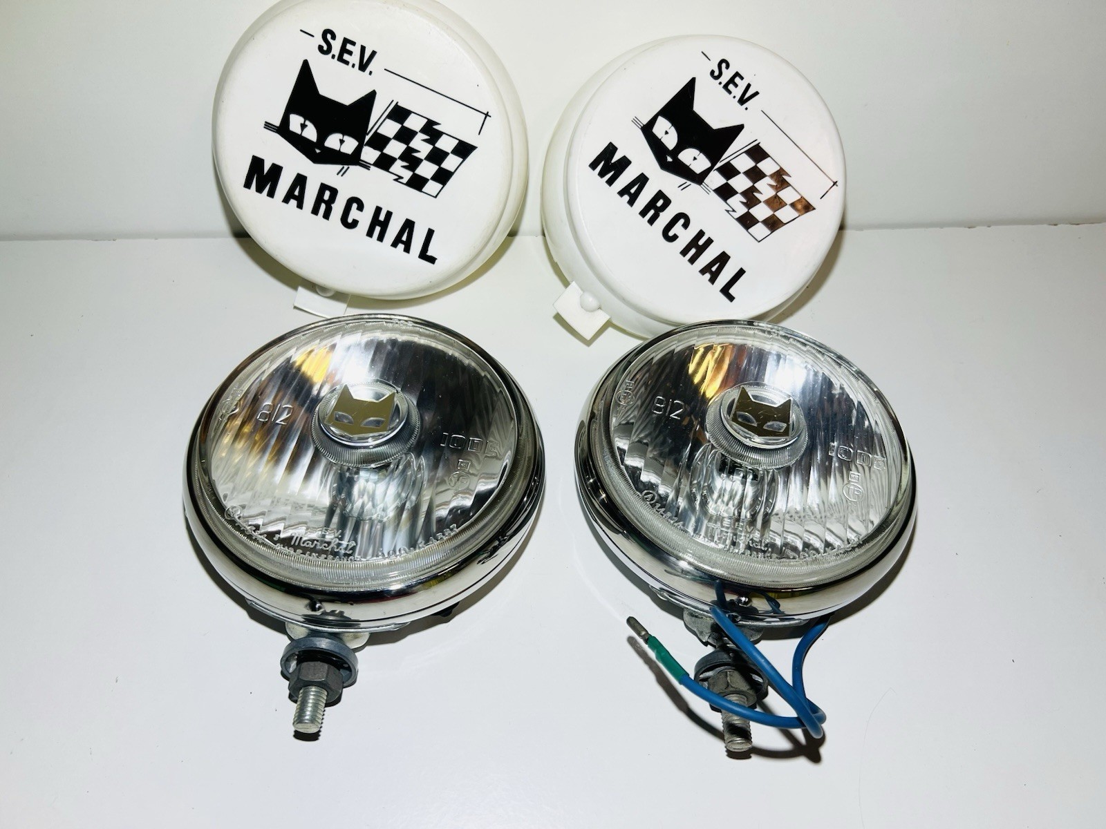 Phares Marchal 812 pour remplacer vos optiques anciennes ternies