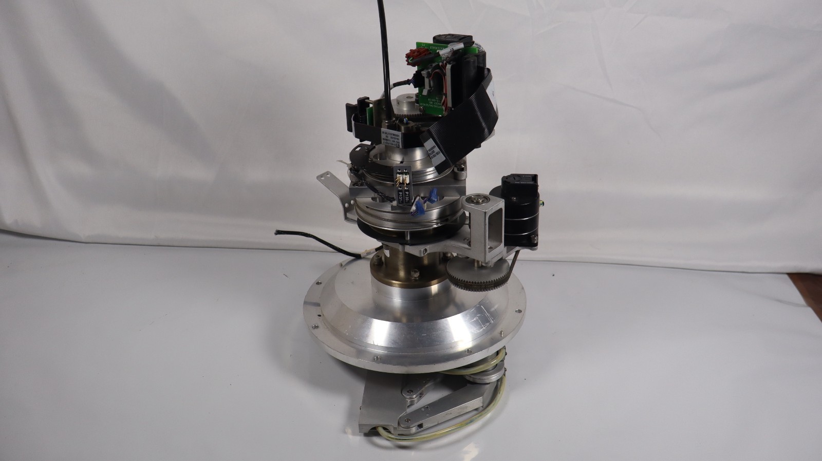 AMAT 0020-76057 P5000 Base Robot Drive Applied Materials, 801010
