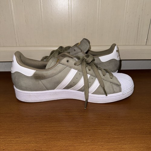 Adidas Originals Superstar Low Orbit Verde Bianco Oro Uomo Taglia 7,5 - Foto 4 di 10