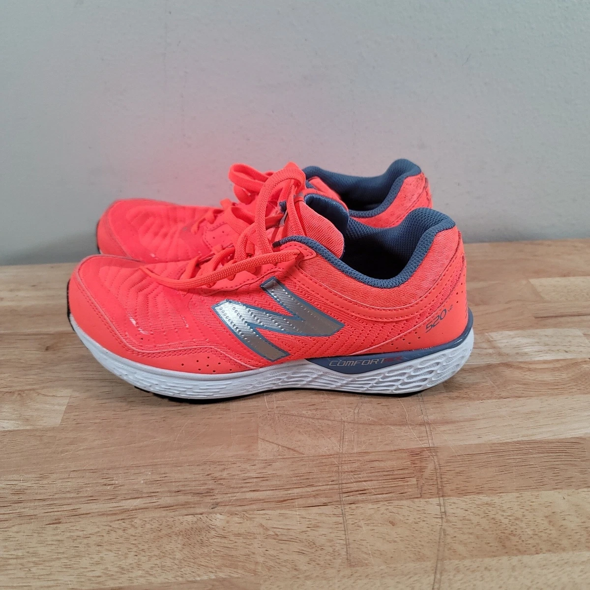New Balance Women s 520 Coral Women s Running Shoes Size 8.5 eBay