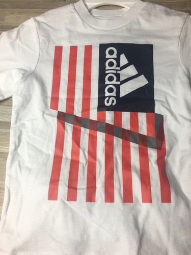 $48 Adidas Two Piece Shirt/Short Set USA Flag Boy’s Size 5 Blue/White/Red NWT - Picture 3 of 6