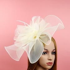 STUNNING IVORY CRINOLINE AND FEATHER FASCINATOR ON IVORY HEADBAND, SPRING RACES